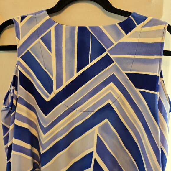 CHICOS WOMENS SIZE 1 MEDIUM (8) BLUE WHITE COLD SHOULDER 3/4 SLEEVE TOP CASUAL - Picture 5 of 8